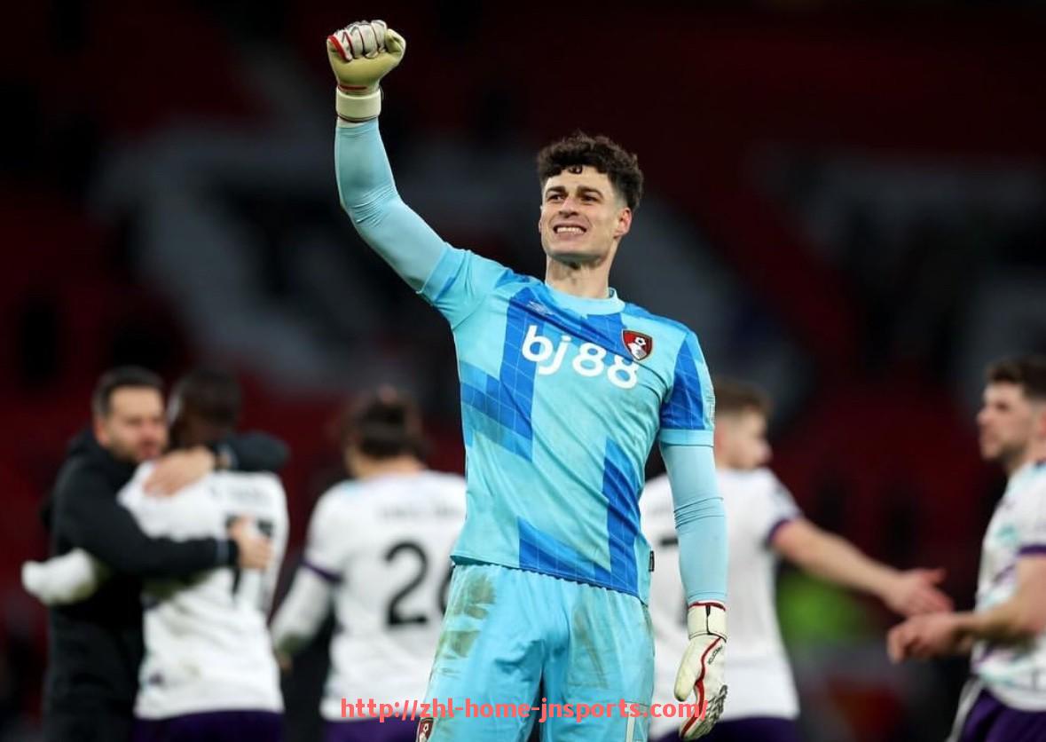 江南综合体育-英超球队主场球衣：英超球队主场比赛时穿着的球衣与设计